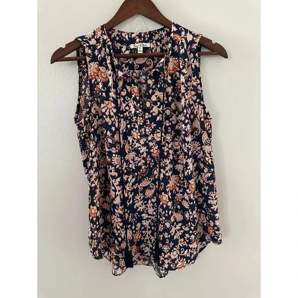 Emma & Olivia Sleeveless Top sz Small - Picture 2 of 3
